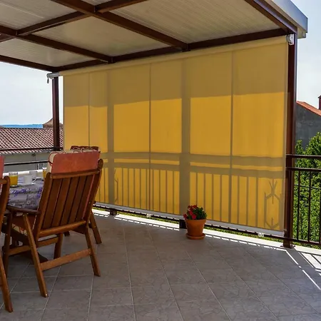 Roof Cambi *